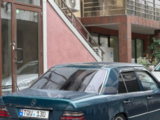 Mercedes Series (W124) foto 4