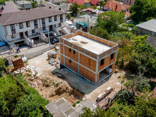 Casa moderna în stil Hi-Tech,3nivele,208mp+3ari,Durlesti foto 2