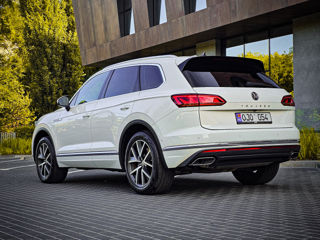 Volkswagen Touareg фото 1