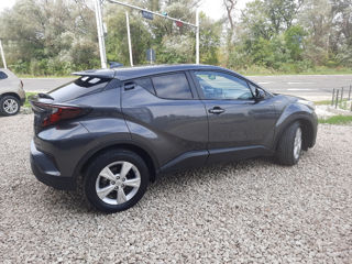 Toyota C-HR foto 3