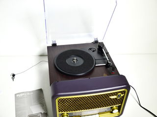 Bush Classic Retro Pick-Up / CD / AMFM / Bluetooth / встроенный усилитель и динамики foto 2