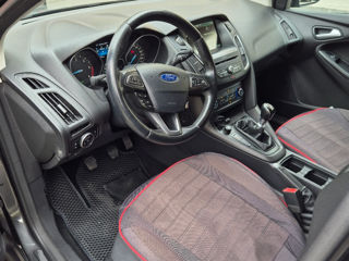 Ford Focus foto 9