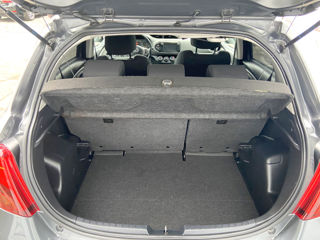 Toyota Yaris foto 18