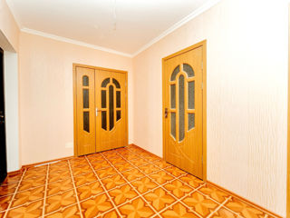 Apartament cu 2 camere, 65 m², Râșcani, Chișinău foto 8