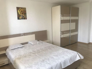 Apartament cu 2 camere, 75 m², Centru, Chișinău