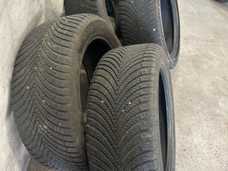 Kumho 245/45/18