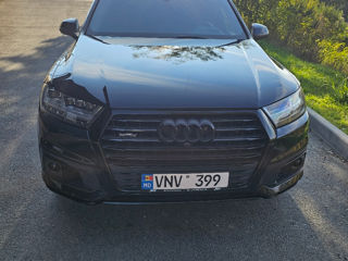 Audi Q7 e-tron