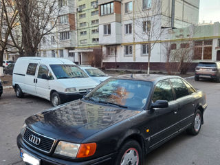 Audi 100 foto 2