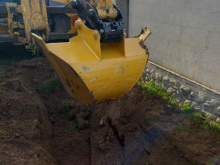 Servicii buldoexcavator excavator foto 2