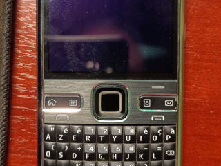 Nokia E72. foto 2