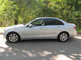 Mercedes C-Class foto 6