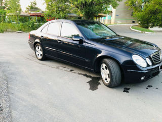 Mercedes E-Class foto 5