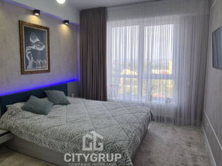 Apartament cu 2 camere, 72 m², Buiucani, Chișinău foto 2