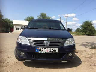 Dacia Logan foto 2