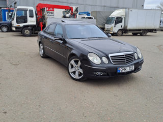 Mercedes E-Class foto 8