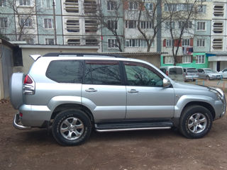 Toyota Land Cruiser Prado foto 9