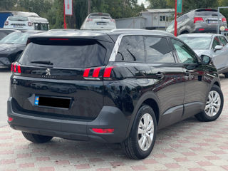 Peugeot 5008 foto 4