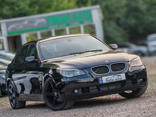 BMW 5 Series фото 0
