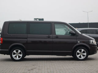 Volkswagen Caravelle foto 4