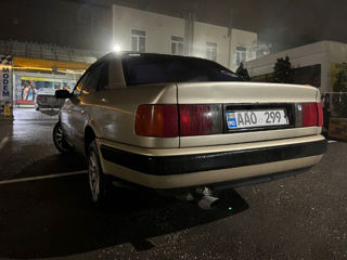 Audi 100 foto 4