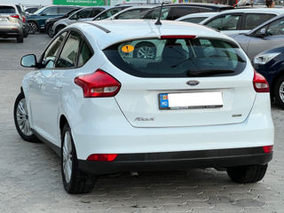 Ford Focus foto 5