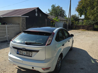 Ford Focus foto 9