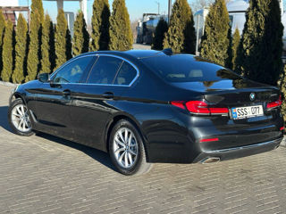 BMW 5 Series foto 4