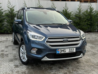 Ford Kuga foto 2