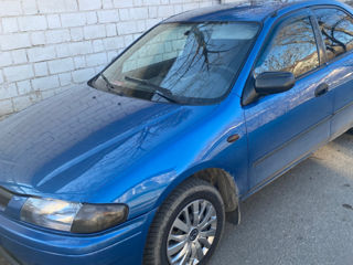 Mazda 323 foto 6