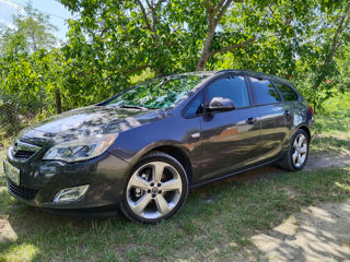 Opel Astra foto 1