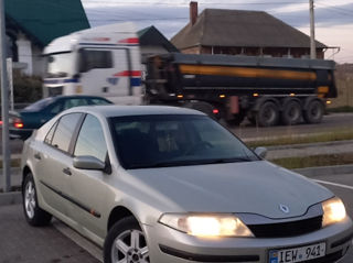 Renault Laguna foto 5