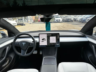 Tesla Model 3 foto 8