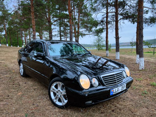 Mercedes E-Class