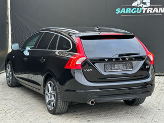 Volvo V60 foto 6