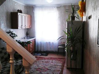 Apartament cu 2 camere, 37 m², Botanica, Chișinău foto 4