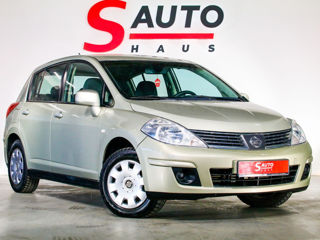 Nissan Tiida foto 2