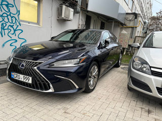 Lexus ES Series