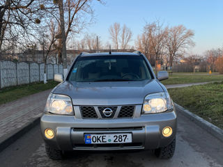 Nissan X-Trail foto 3