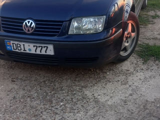 Volkswagen Bora foto 1