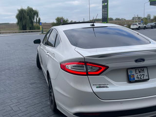 Ford Fusion foto 4