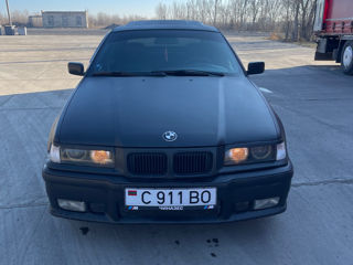 BMW 3 Series foto 3