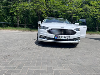 Ford Fusion foto 6