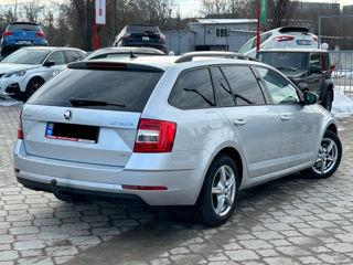 Skoda Octavia foto 4