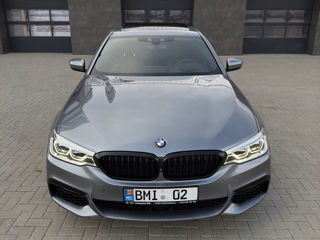 BMW 5 Series foto 2