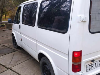 Ford Transit foto 3