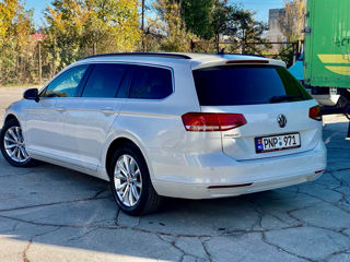 Volkswagen Passat foto 2