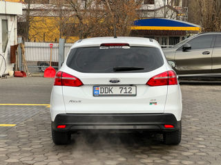 Ford Focus foto 3