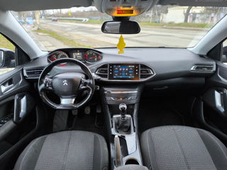 Peugeot 308 foto 9