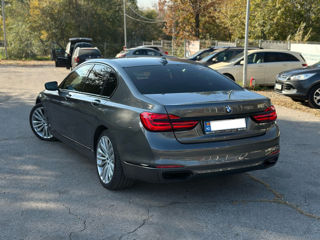 BMW 7 Series foto 4