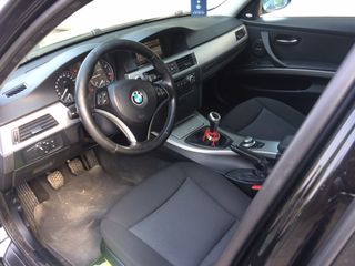 BMW 3 Series foto 7